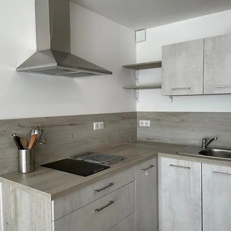 Apartment Renove A 50m De La Plage, Climatise, Parking, 4 Couchages, - Fr-1-790-13 *