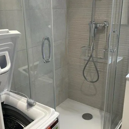 Apartment Renove A 50m De La Plage, Climatise, Parking, 4 Couchages, - Fr-1-790-13